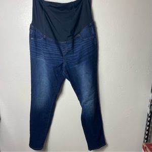 Isabel Maternity Jeans • Size 14/32R Stretch Plus Size Skinny